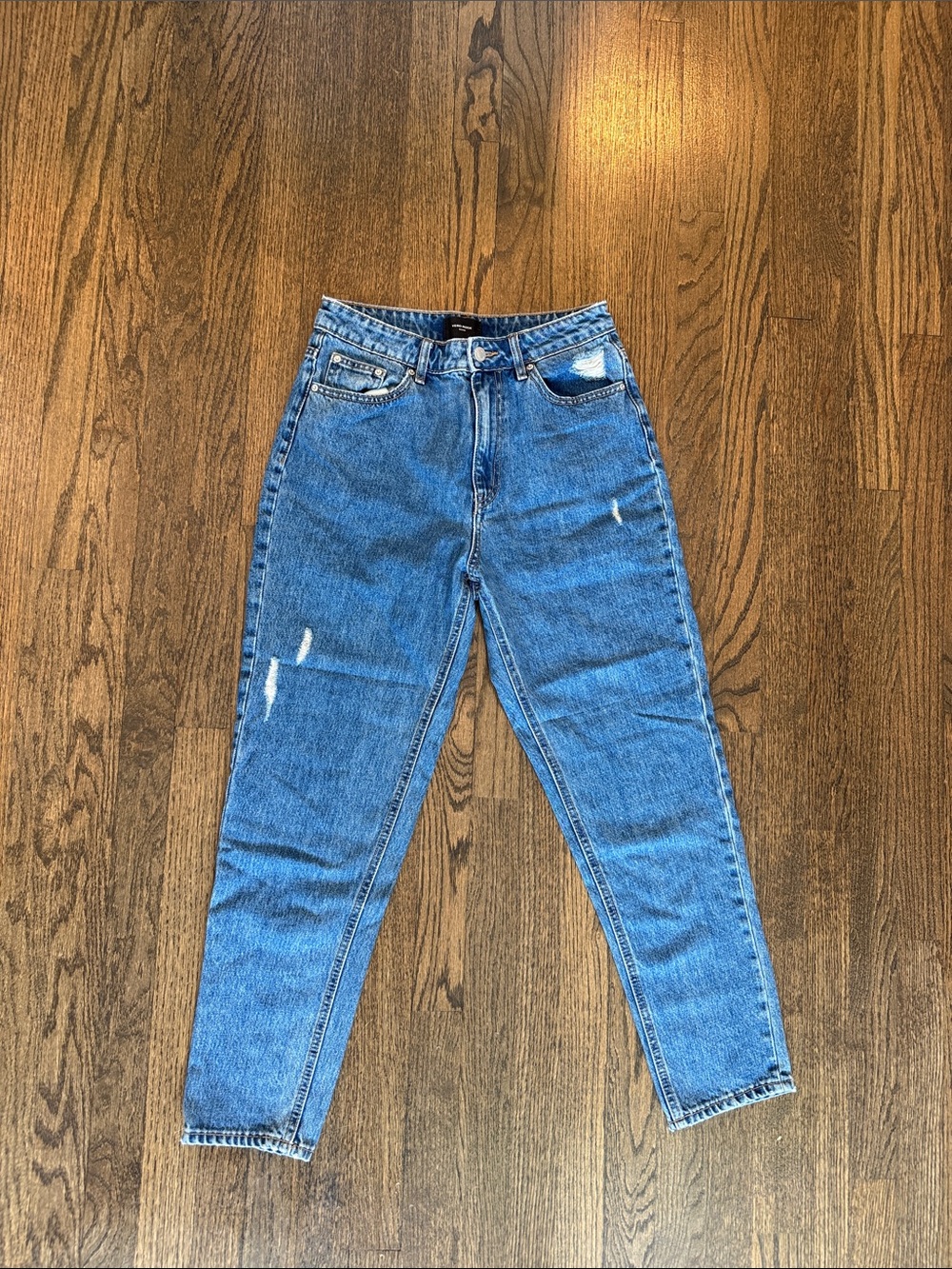 Vero Moda High-Rise Blue Tapered Jeans